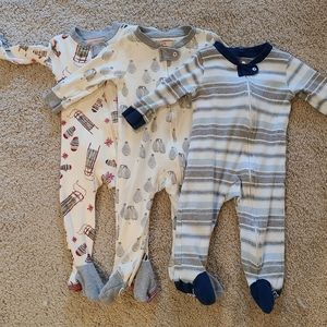 Burts bees footies 6-9 mo